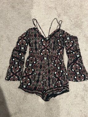 Kendall & Kylie Floral Off the shoulder Romper
